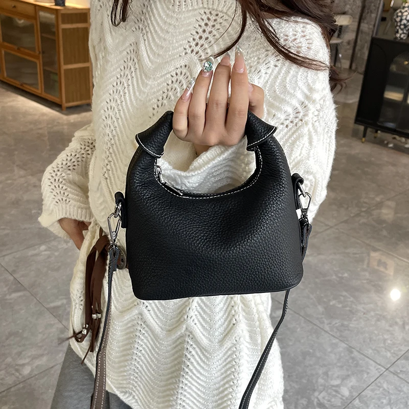 

Trendy Minimalist Letter Logo Diaper Bags For Women Elegant Designer Shoulder Bag Simple Vintage Commuter Bag Leather Luxury