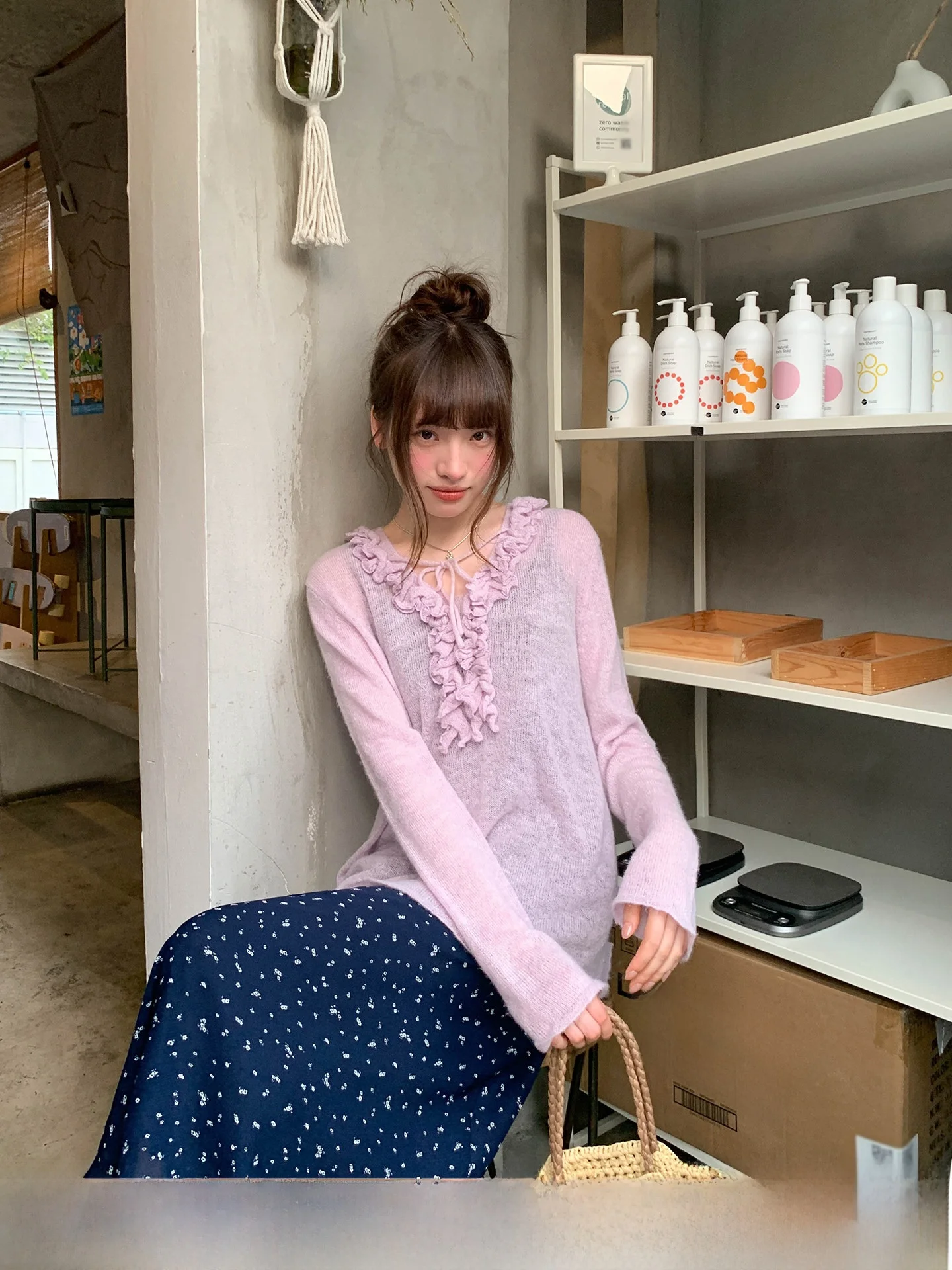 

Свободный вязаный топ без рукавов с V-образным вырезом, цвета туманно-фиолетовой глицинии, с бантом, в повседневном стиле, женская мода, весенний сезон