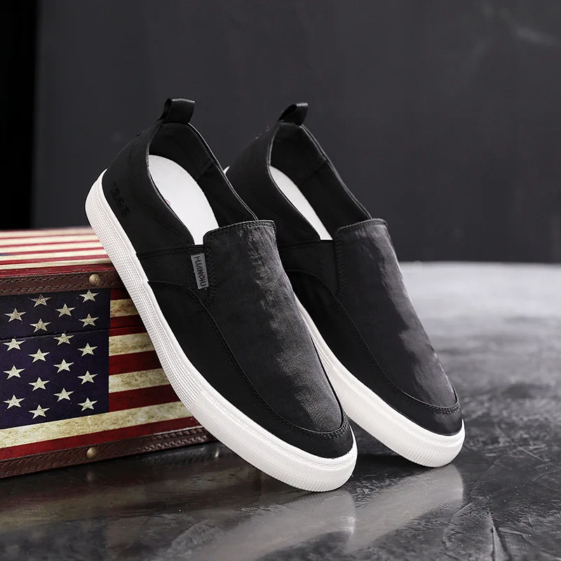New Autumn Men\'s Vulcanized Shoes Canvas Shoes Slip-on Shoes Men\'s Casual Breathable Loafers Soft-soled Shoes Sneakers