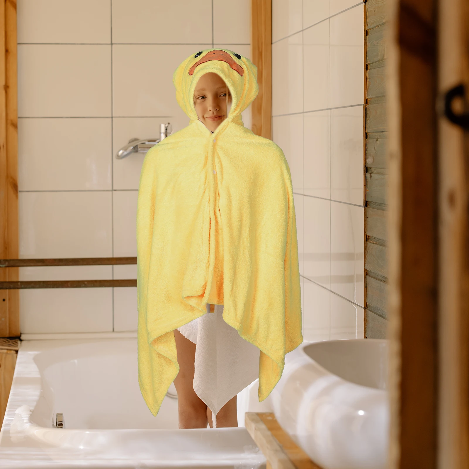 

Kid Bath Children Bathrobe Infant Towels Toddler Kid Bath Towel Coral Fleece Cartoon Design Warm Dry