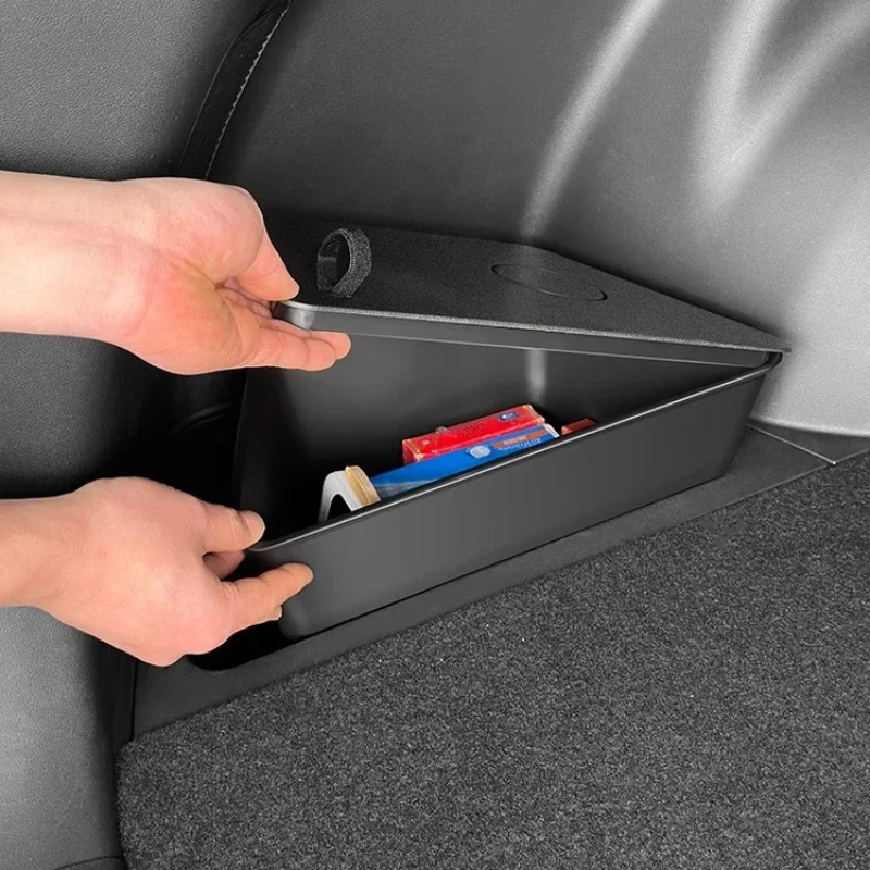 

For Geely Monjaro Xingyue L 2025 Trunk TPE left storage box organizing storing supplies