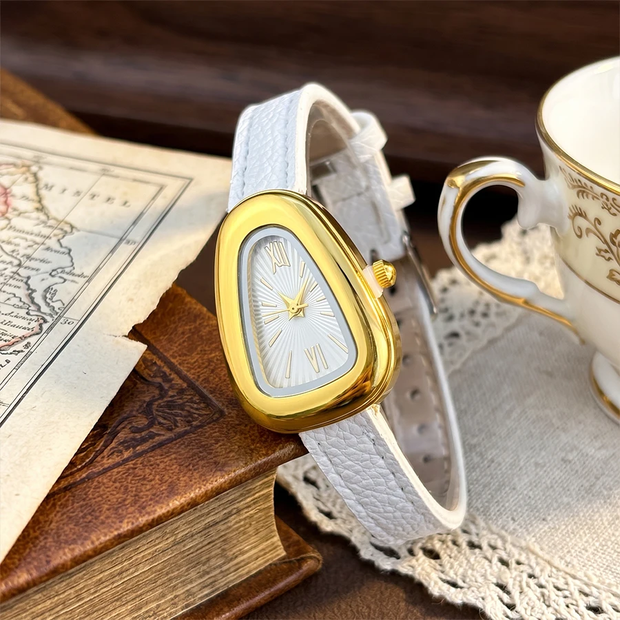 Vintage Watch for Ladies: Triangular Dial  Leather Strap Classic Retro Gold Women's Wrist Watch