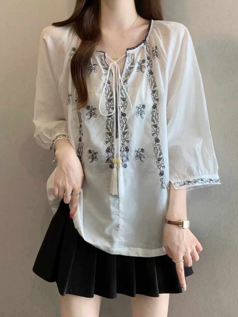 

New Chinese Style Embroidered Short Sleeve Shirt Women's plus Size Slimming Seven Sleeve Commute Style Loose Fit Summer New
