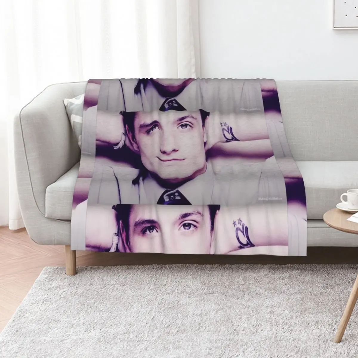 Josh Hutcherson Whistle Meme Throw Blanket Luxury Brand Picnic Flannels Stuffeds Hairys Blankets For Baby Blankets