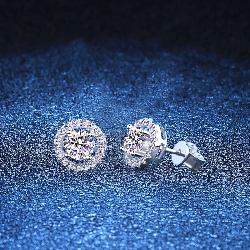 

LioraGem Inlaid Moissanite Earrings for Women, Classic Simple Round-Set Moissanite Studs Platinum PT950 Stamp Girlfriend Gift