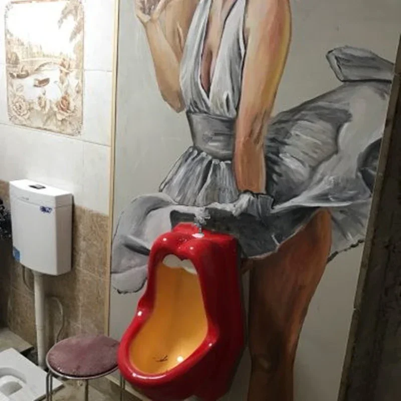 Creative alternative toilet red lip urinal   potty