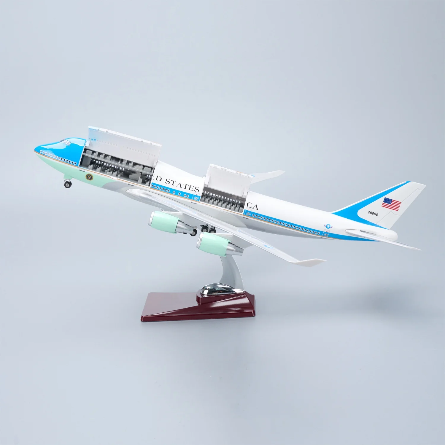 

Air Force One B747 Model Plane Diecast Resin Aircraft Child Toy With Openable Doors and Detailed Cabin Ideal Gift for Aviation
