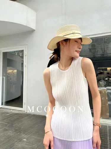 YUDX Miyake Pleated Female Round Neck Tank Top Japanese Casual Temperament Stretch Design Tops Summer Casual Versatile T-Shirt