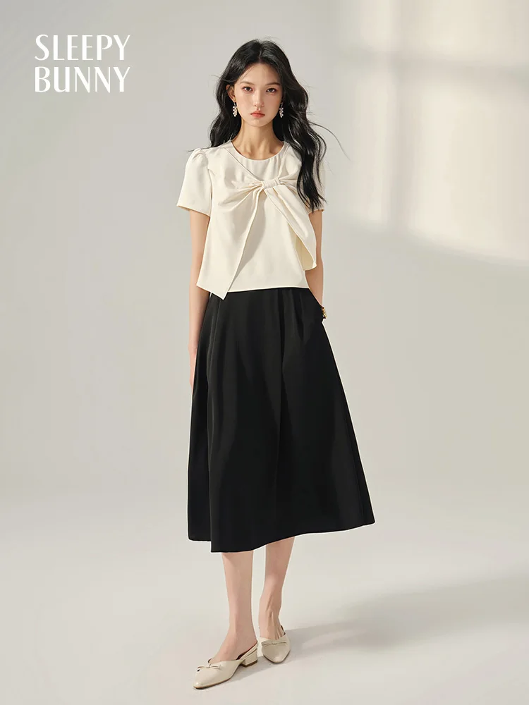 

Elegant Black A-Line Midi Skirt Women Summer High Waist Office Skirt Flowy Slim Fit Commuter Skirt for Petite Ladies Daily Wear