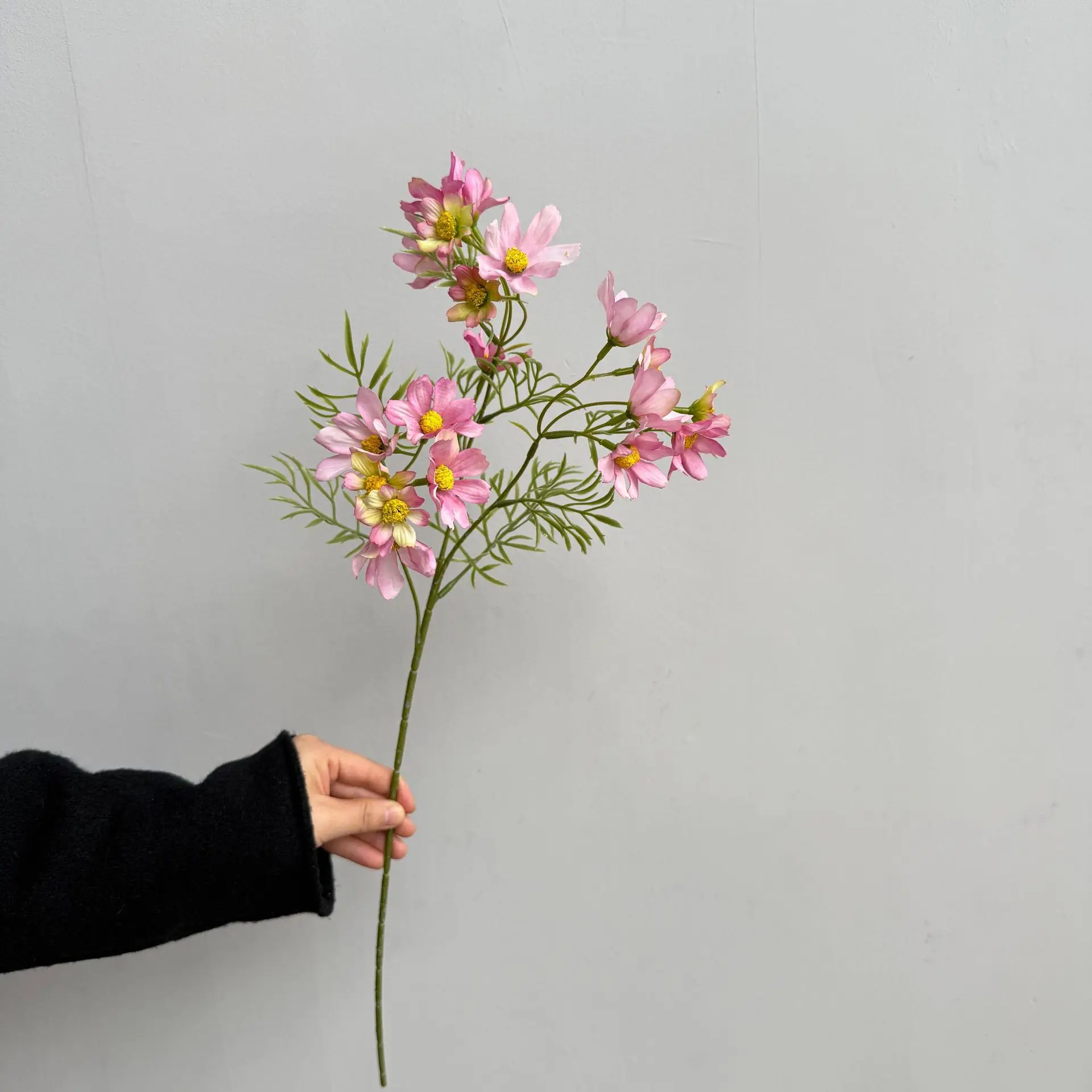 6 Stück Künstliche Seidenblumen Galsang-Blume Hochzeitsdekoration Kosmos-Blumen Brautstrauß Zubehör Heimdekoration Party Gänseblümchen – Detail 16