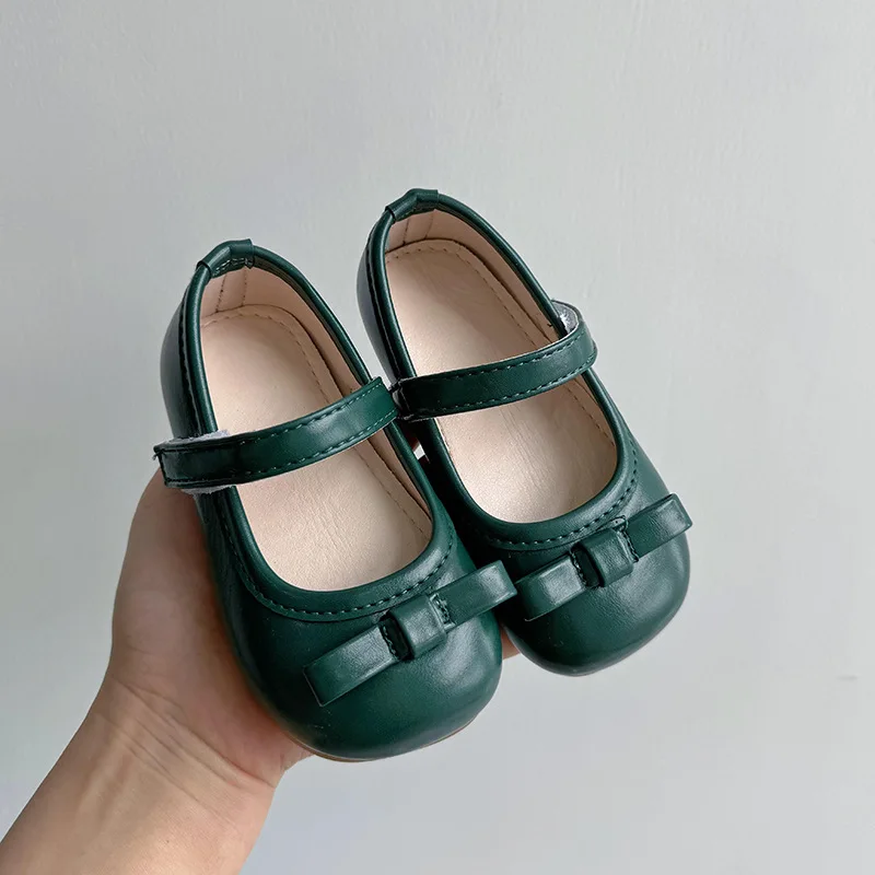 Princess Girls Shoes Kids Leather Shoes for Girls 2024 New Children Casual Flats Fashion Bowknot Single Shoes for Wedding Party