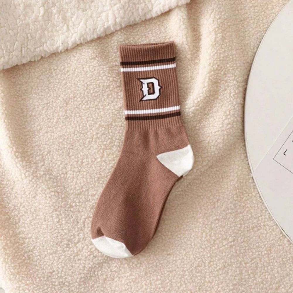 4 pairs of socks female spring and autumn students ins tide Korean version of all-in-one long tube lovers sports American suitab