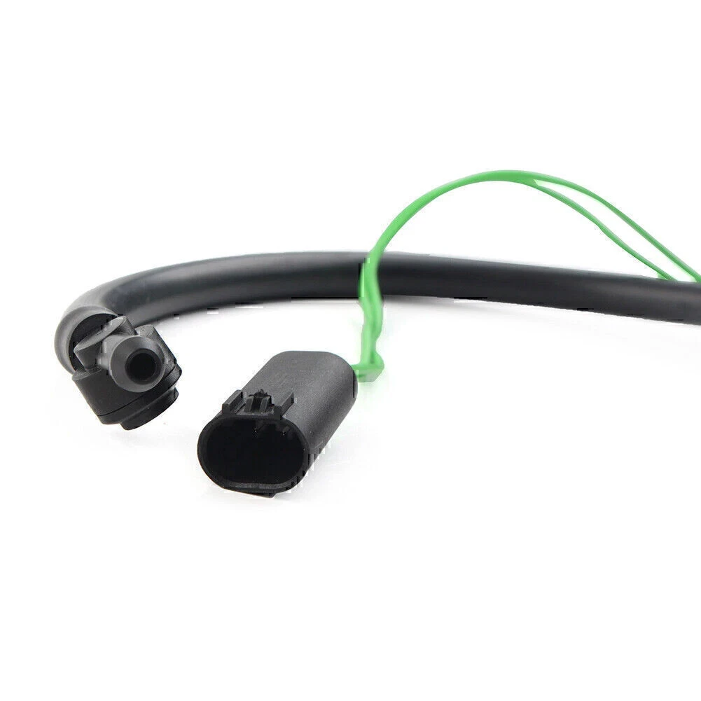 Black Heated Nozzle Washer Jet LR050779 OEM LR050779 Easy Installation Factory Specifications Plastic Material