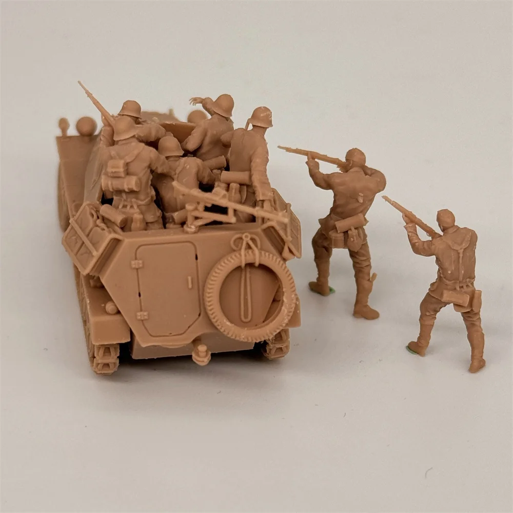 1/72 Scale WW2 SDK.FZ Half track Vehicle Soldier Action 7 Figures Wargaming Resin Model Miniature Unassembled Military Diorama