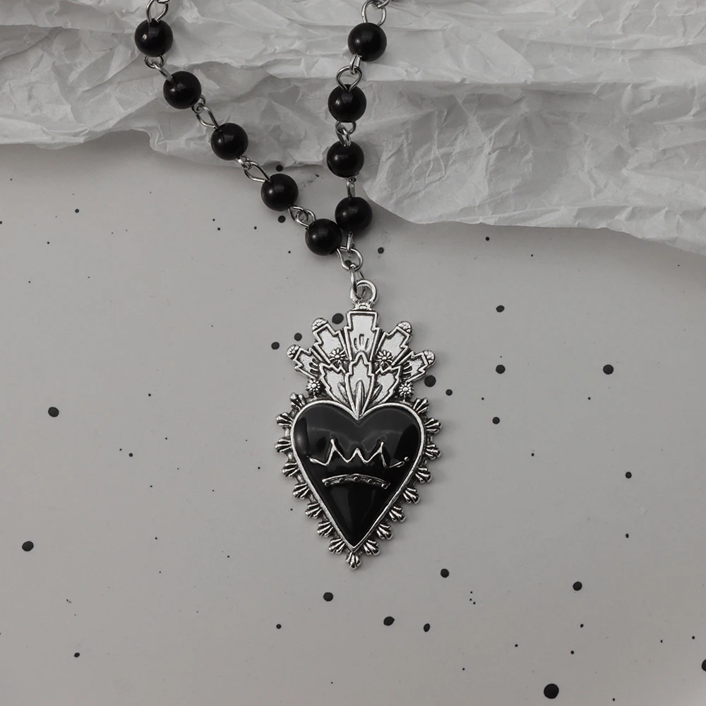 Gotische Vleermuis Kruis Donkere Hanger Ketting Set, Y2K Gepersonaliseerde Doorn Liefde Zwarte Kraal Gestapelde Ketting Set, Geschikt als Halloween G