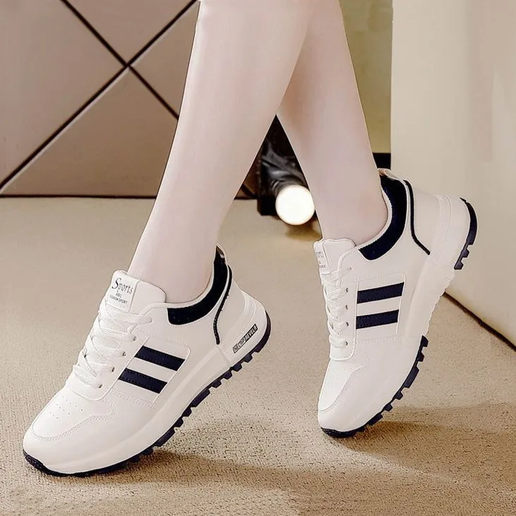 Sports shoes women's leather surface 2025 autumn new item thick sole anti slip lightweight Forrest Gump shoes for women