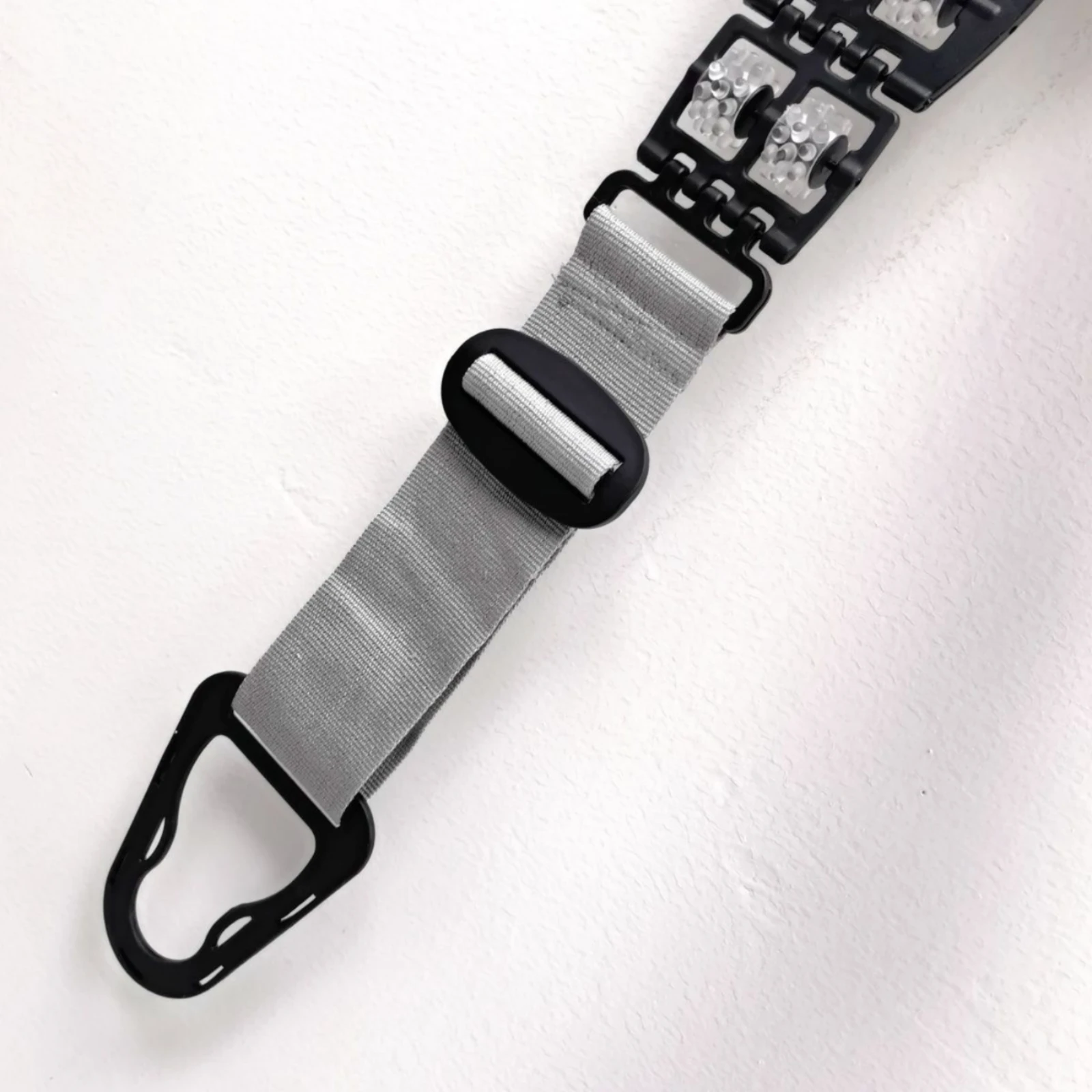 Waist Massage Belt Segmented Massage Belt with Textured Elements Adjustable for Fitness Enthusiasts, Personal Care