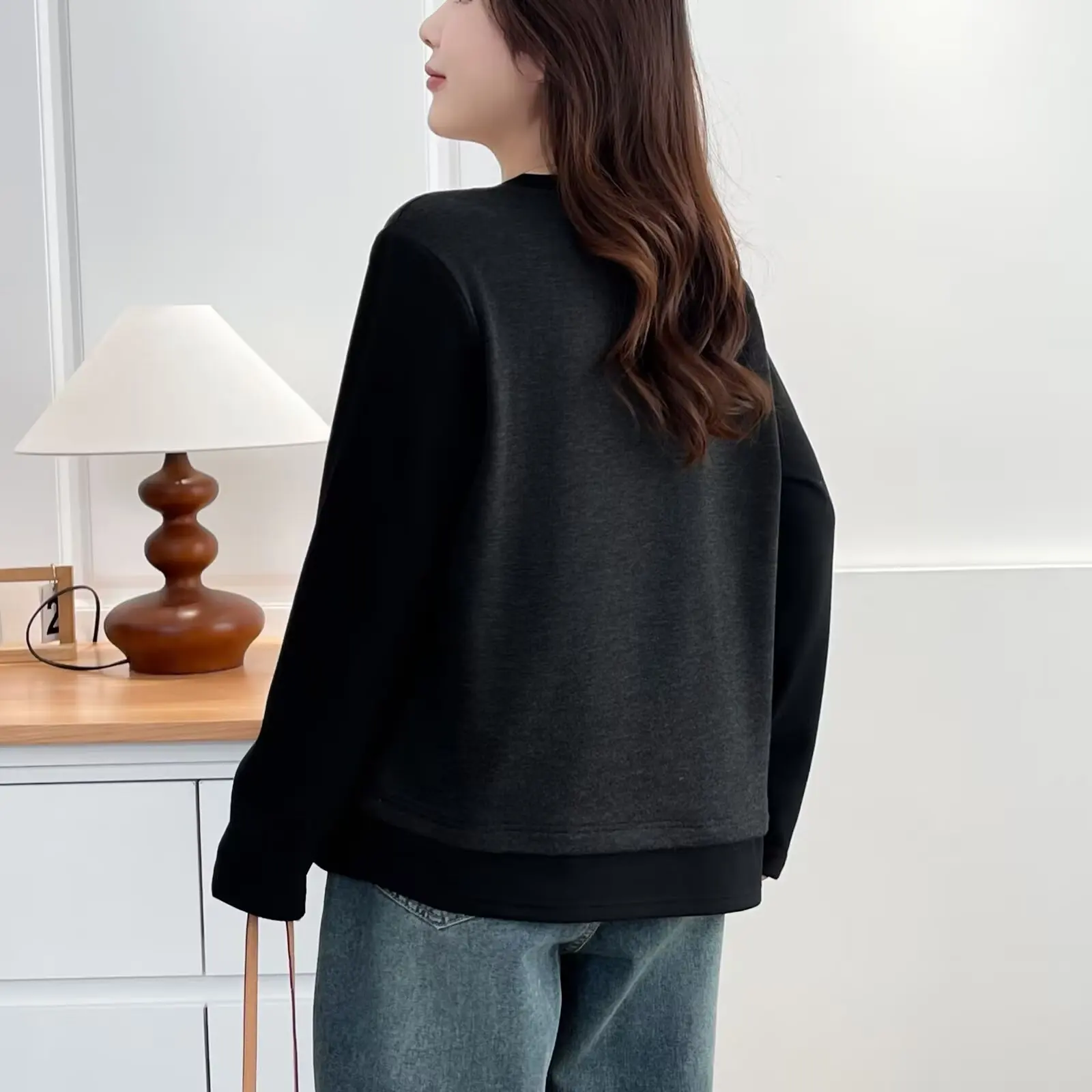 XXXXL موضة حجم كبير ملابس امرأة تي شيرت وهمية قطعتين الصوف الدافئة طويلة الأكمام الخريف الشتاء الجولة الرقبة داخل القمم 2521 #2