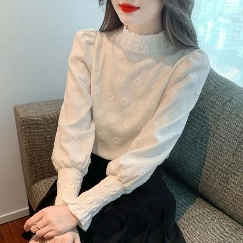 Stylish Solid Color Loose Ruffles Lace Blouse Women Clothing 2023 Spring New Casual Pullovers Puff Sleeve Office Lady Shirt