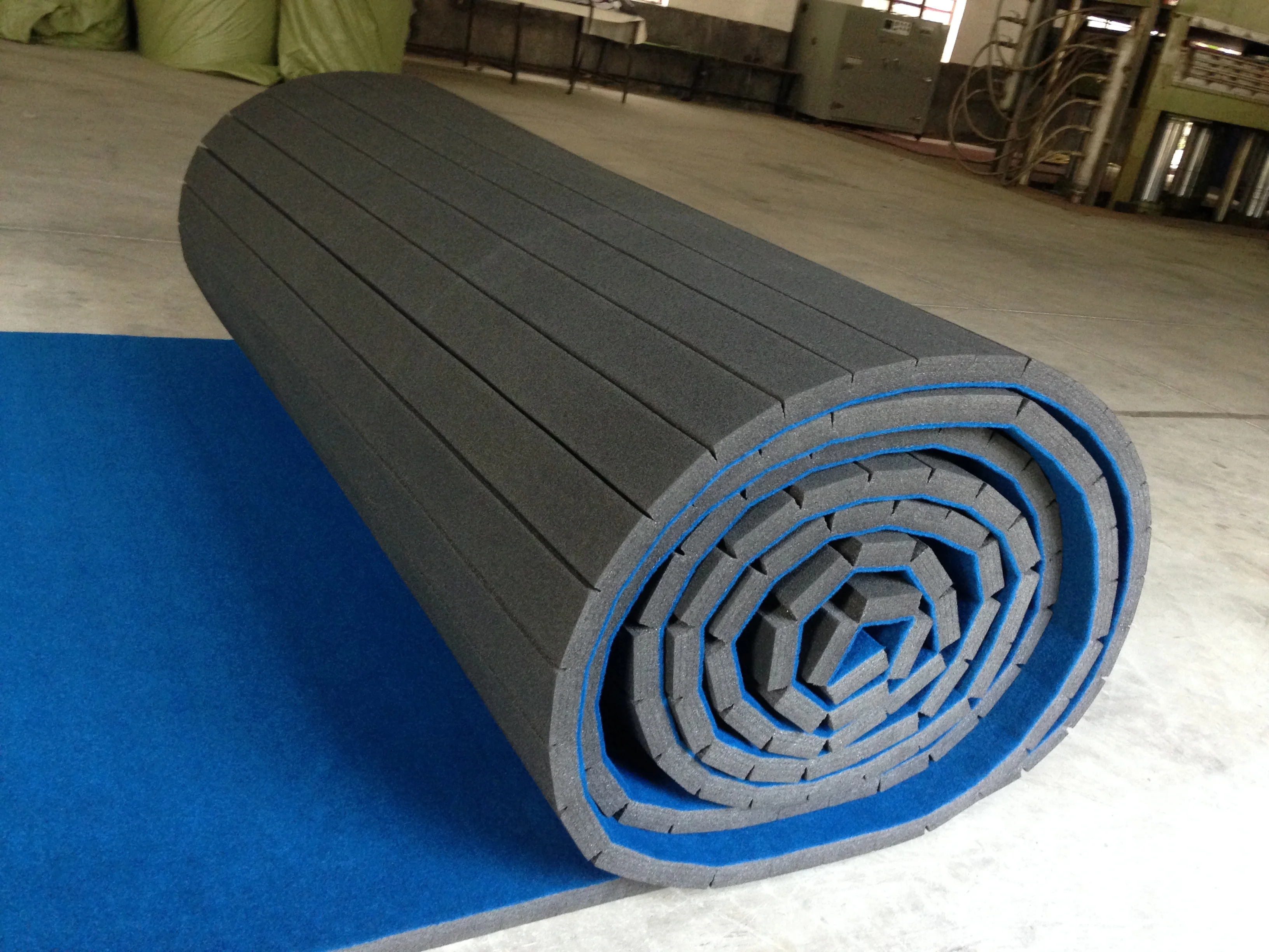 Customized Judo Flexible Carpet Cheerleading Roll Mats Taekwondo Wushu Taiji Gymnastic Game Matpromote sales