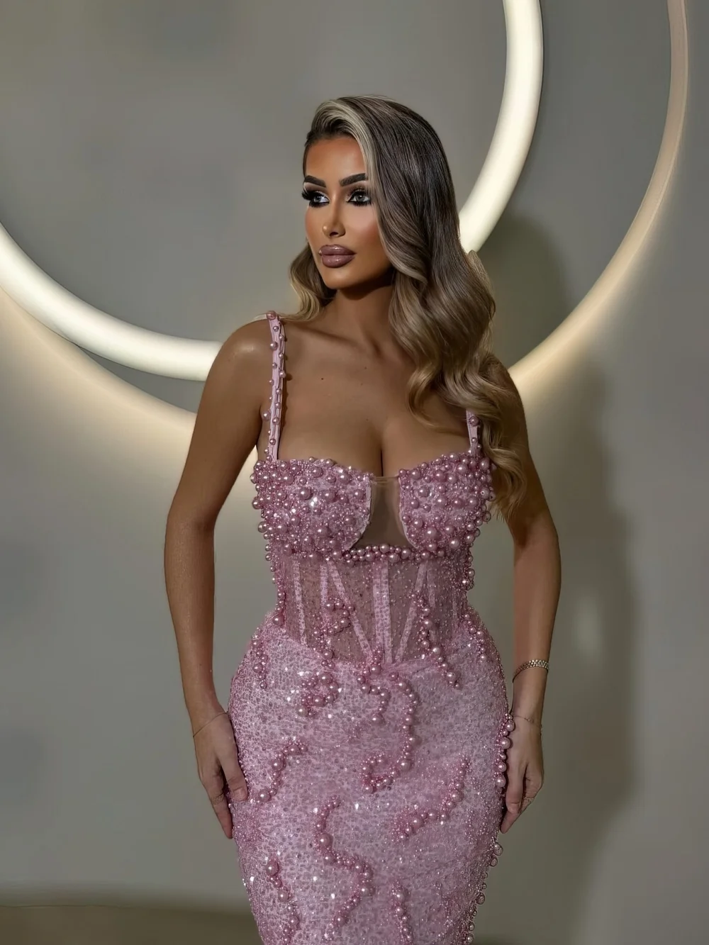 

Charming Pearl-Embellished Evening Dress Romantic Spaghetti-Strap Evening Gown Elegant Sequined Floor-Length Party Gown Customiz