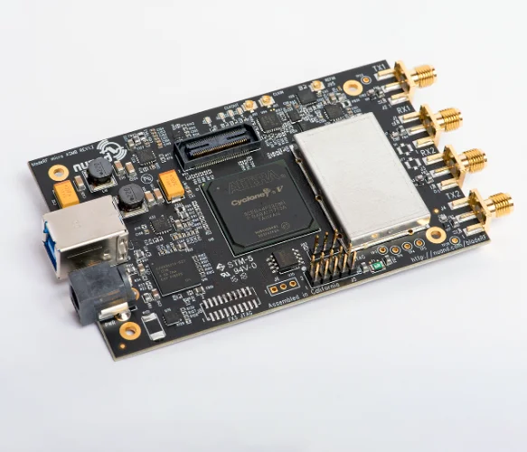 Spot bladeRF 2.0 xA5 5CEBA5F23C8NQS AD9361 FPGA USB3.0 development board