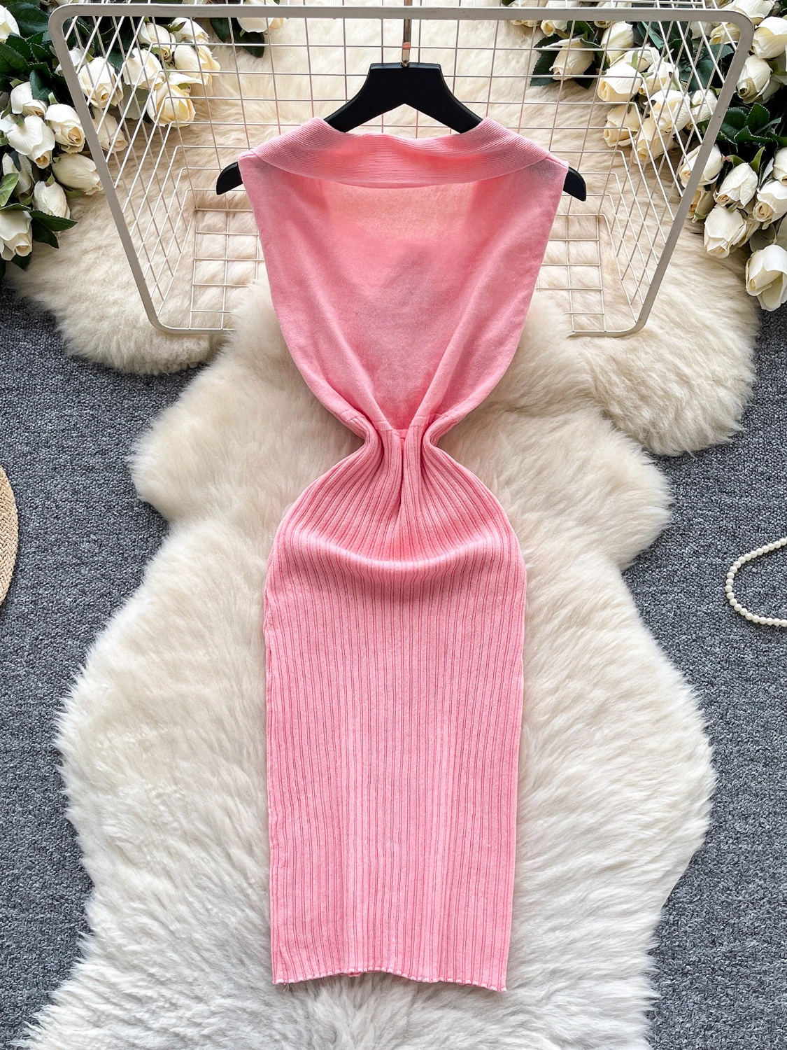 レディースセクシーサマーニットワンピース クロスストラップレス スリムフィット ウエストハイウエスト Aラインスカート ノースリーブ 通勤スタイル シティウェア