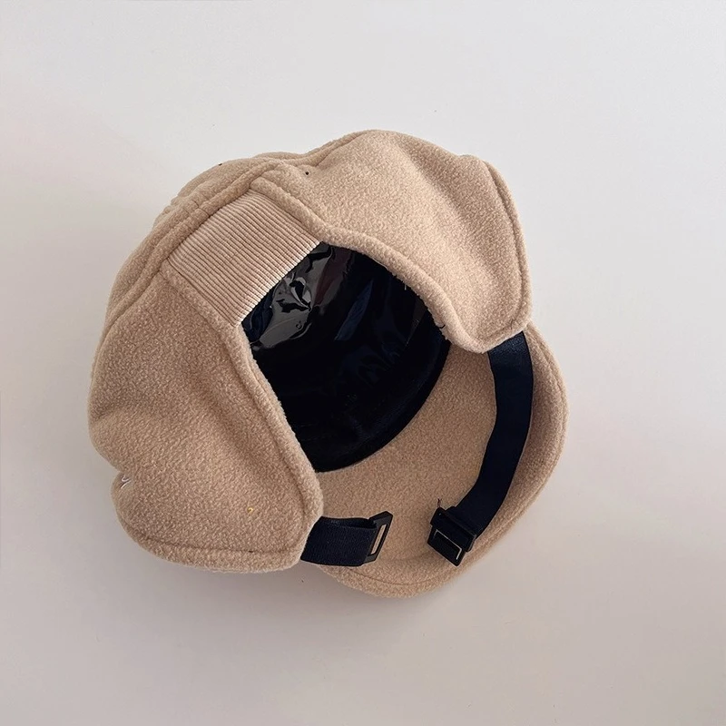 1 قبعة بيسبول قطيفة لحماية الأذن للأطفال على الطراز الأوروبي الأمريكي مناسبة للتنقل في الهواء الطلق متعددة الاستخدامات في الشتاء