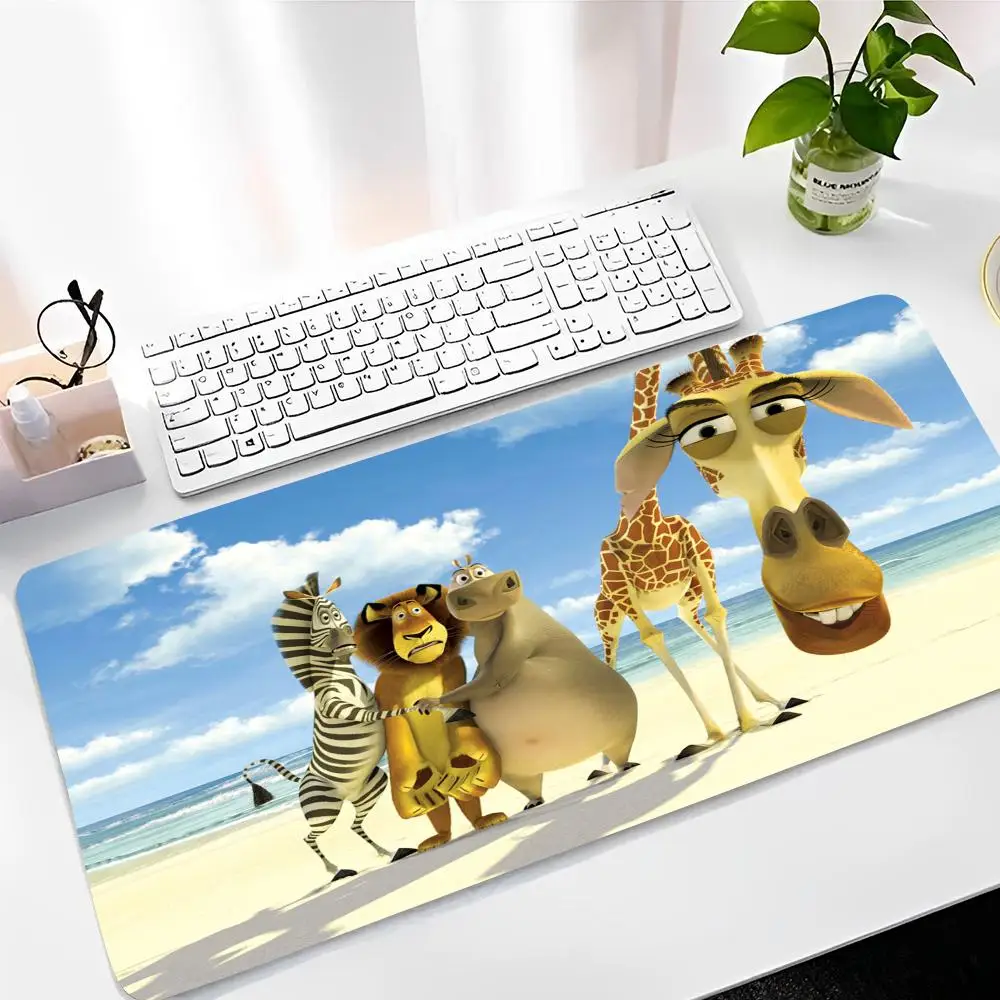 

Disney Madagascar Mousepad In Stocked Laptop Gaming Mice Mousepad Size for large Edge Locking Game Keyboard Pad