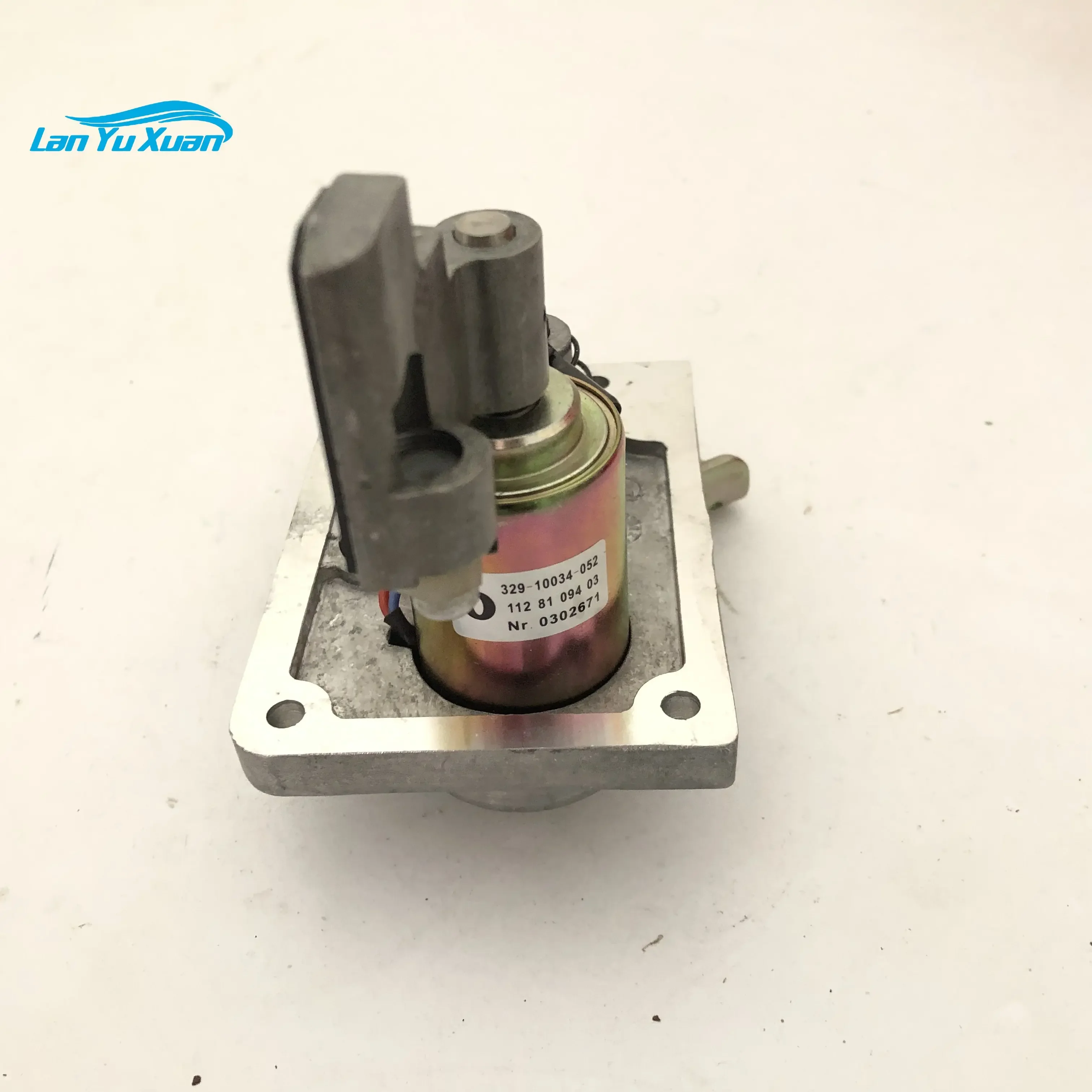 

High quality deutz BFM2012 governor cover 02111394 02112452