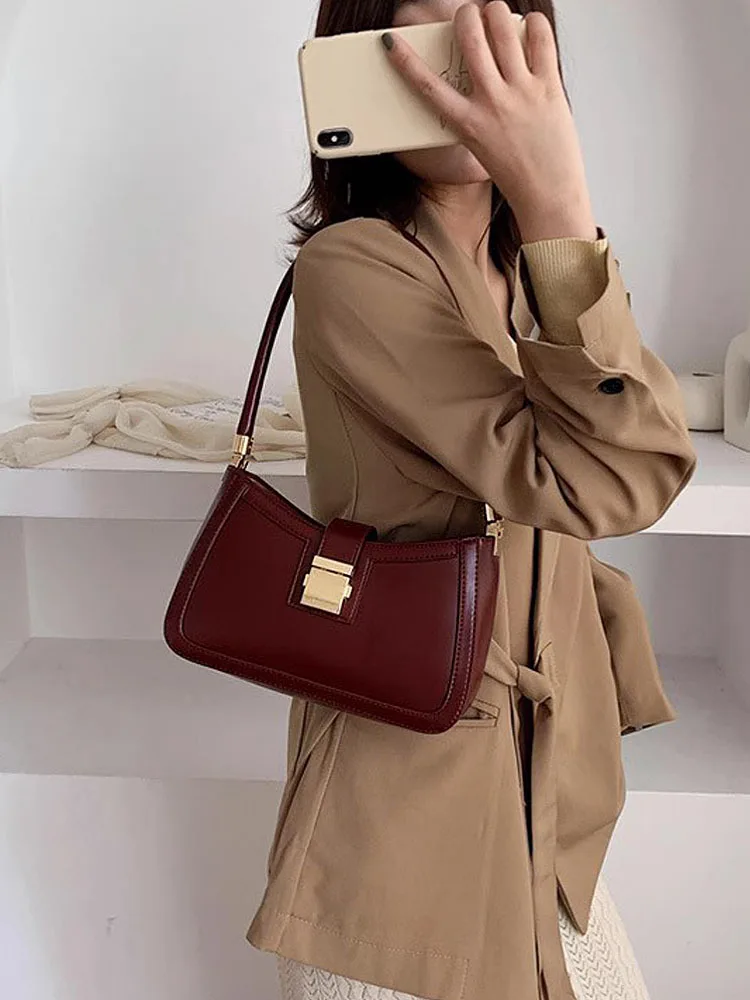 Retro Niche Red Bag For Women 2024 New Solid Versatile Handheld Shoulder Bags Fashionable Simple Casual Female Underarm Pack