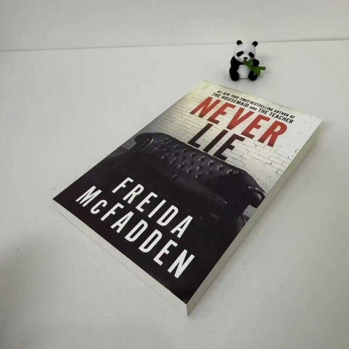 Never Lie By Freida McFadden Paperback Book in English
