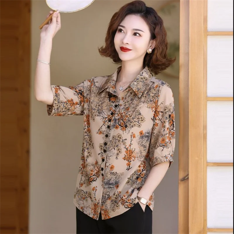 Plus Size Summer Fragmented Short sleevTop For Middle Aged Elderly Mom\'s Shirt With Noble Temperament Enlarged Loose Fit Shirt