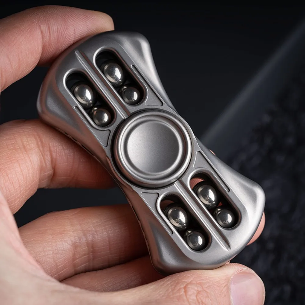 Bad Guy Studio BadButterfly 2.0 Fidget Spinner Stressabbau-Spielzeug Handhabung Gefühl Zappelspielzeug für Erwachsene Zappelnde Spinner Metall
