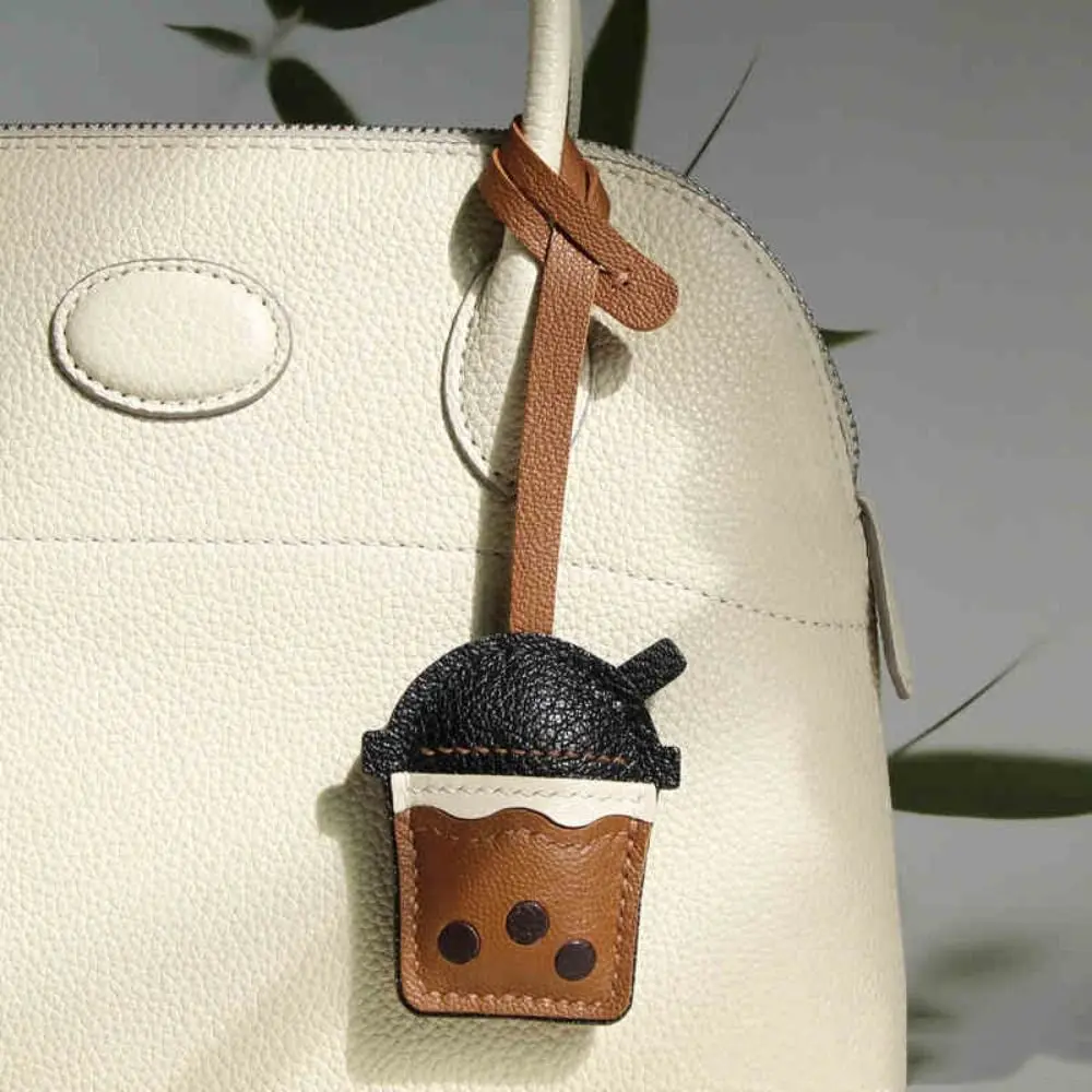 

Multi-color PU Leather Hanger Pearl Milk Tea Cup Pendant Cartoon Car Keyring Pu Keychain Creative Fashion Bag Pendant Men