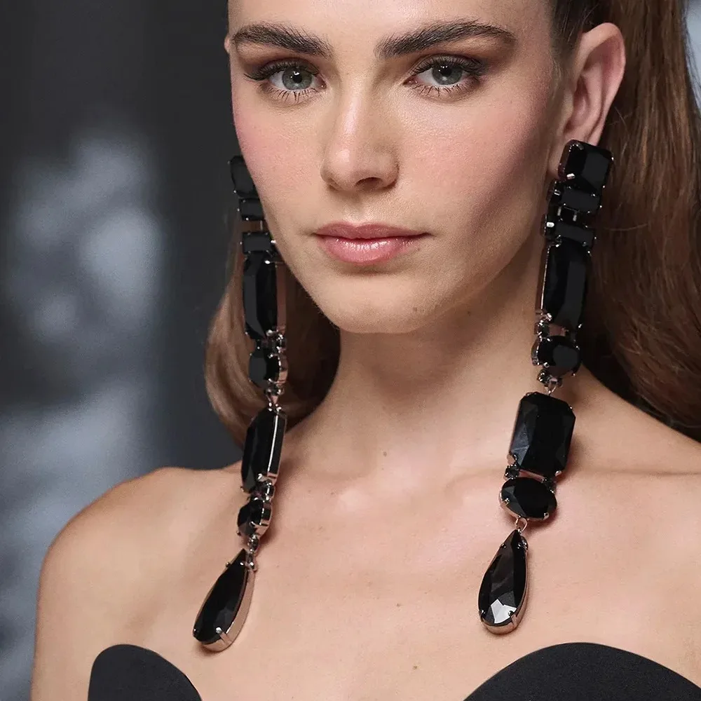 New geometric earrings exaggerated rhinestone long earrings personalized stage accessories earrings