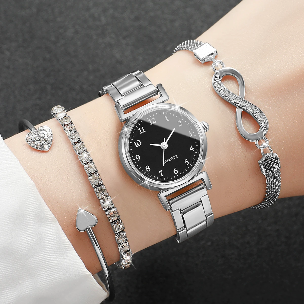 

Набор из 4 модных женских кварцевых часов с арабским циферблатом, с ремешком из сплава и браслетами со стразами (без коробки)