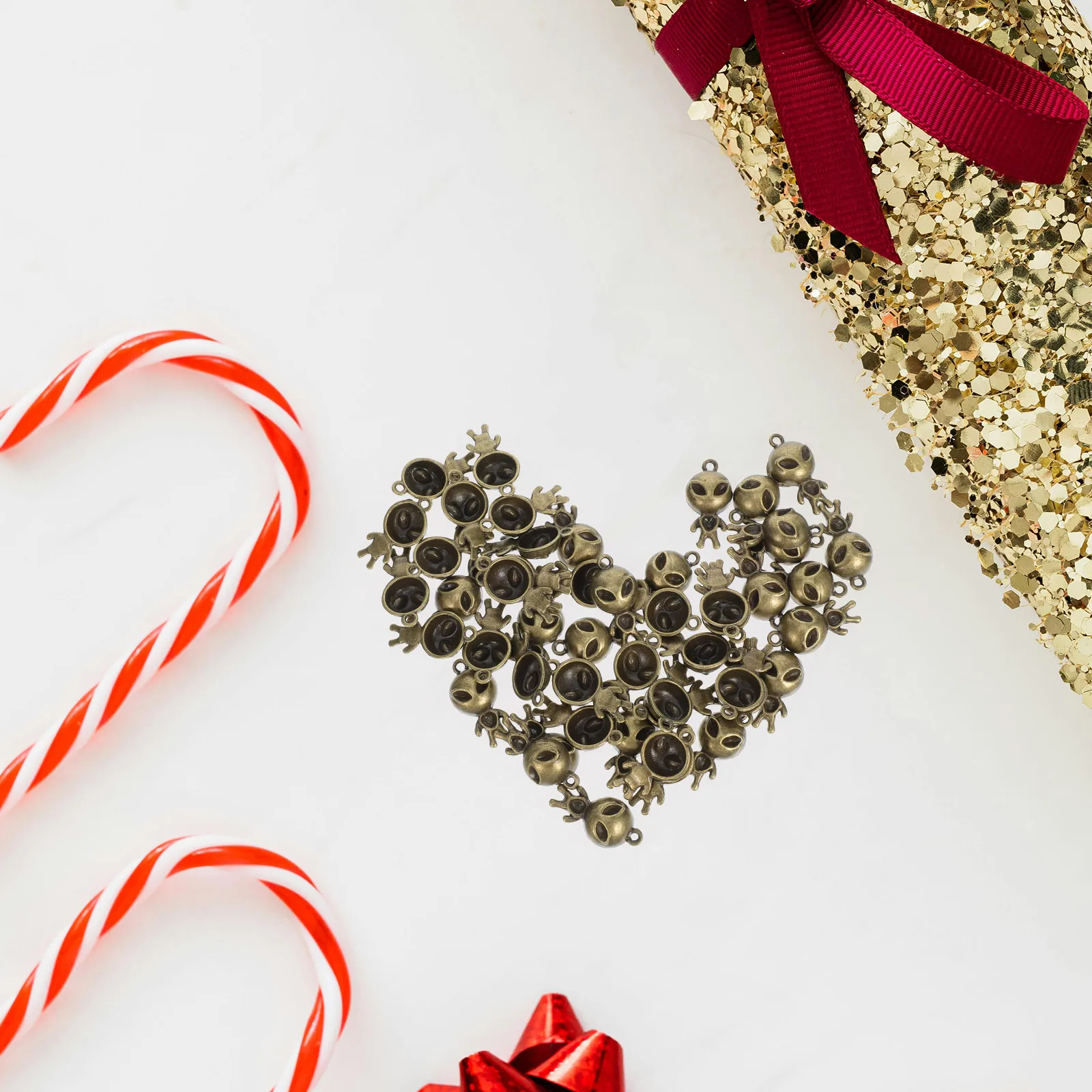 

50pcs Pendant Alloy Charms Fashion Necklace Earring DIY Pendants Jewelry Making Alien Charms Pendants Accessories