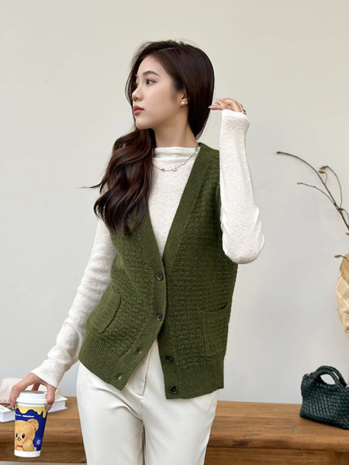 

Осень-зима женский вязаный шерстяной жилет Jaet Gold Camere красивый магазин винтажный для поездок на работу с v-образным вырезом на пуговицах чистый цвет