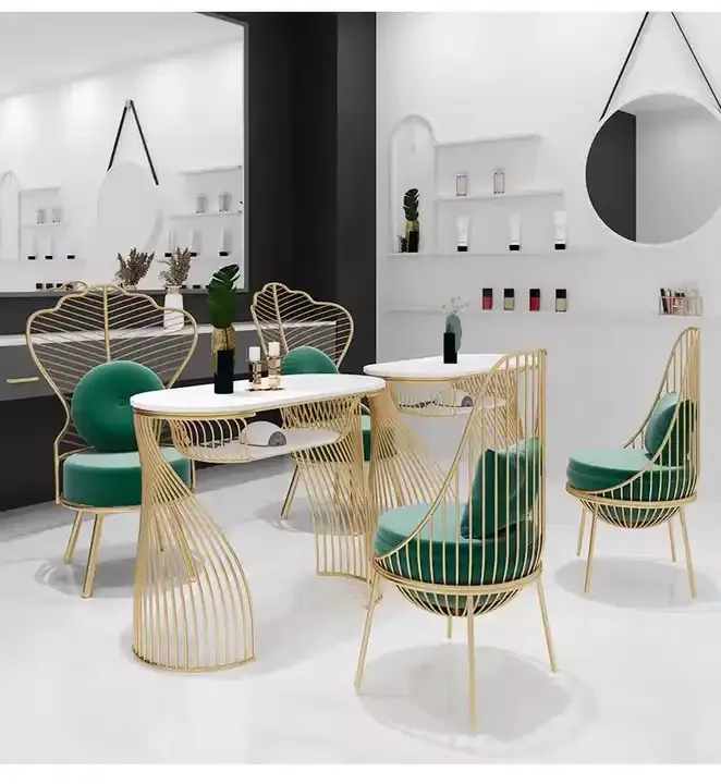 

Оптовая продажа, светлый роскошный кремовый стол для ногтей со стульями, набор для Nial Salon, мебель для маникюра красоты