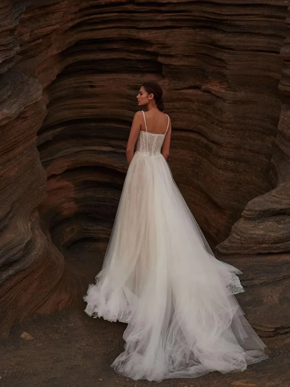 Lakshmigown Transparentes Boho-Hochzeitskleid mit Herzausschnitt, Applikationen, A-Linie, Spaghettiträgern, Brautkleid aus Tüll, Abito Da Sposa, Maßanfertigung – Detail 6