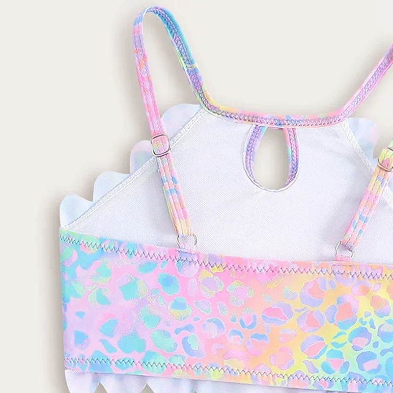 طقم بيكيني مكون من 3 قطع علوي وتنورة ملابس سباحة للفتيات ملابس سباحة للأطفال بدون أكمام مع بيكيني عالي الخصر ومجموعة غطاء