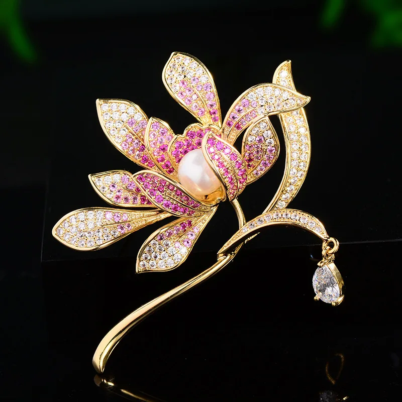 

Delicate Elegant Fresh Water Pearl Zirconium Flowers Female Brooch High-grade Design Temperament Corsage Coat Accessories Pin