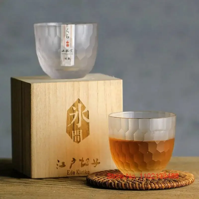 Hexagonal Lattice Sake Chivas Whisky Tasting Cup Limited Honeycomb Whiskey Glass With Wooden Box Japanese Niche Crystal Wine Cup