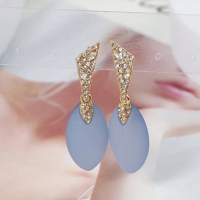 New Fashion Jewelry Statement Elegant Temperament Geometric Droplets Rhinestone Paved Eye Shape Resin Earrings for Women Gifts