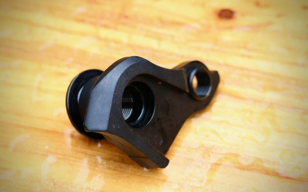 SRAM UDH Universal Derailleur Hanger for Canyon, Santa Cruz, Specialized, Transition, Trek, Whyte, YT, Norco, Mondraker – Detail 8