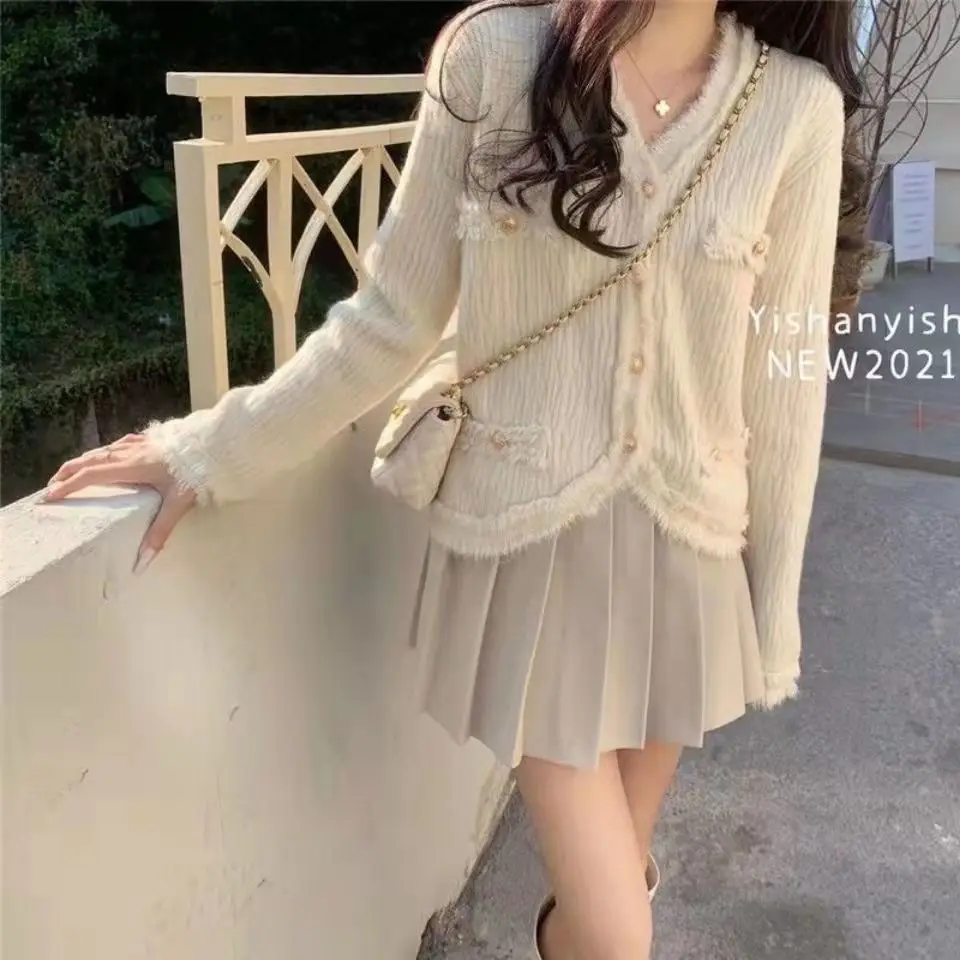 2024 Autumn/Winter Korean Edition New Solid Color V-neck Small Fragrant Style Knitted Cardigan Sweater