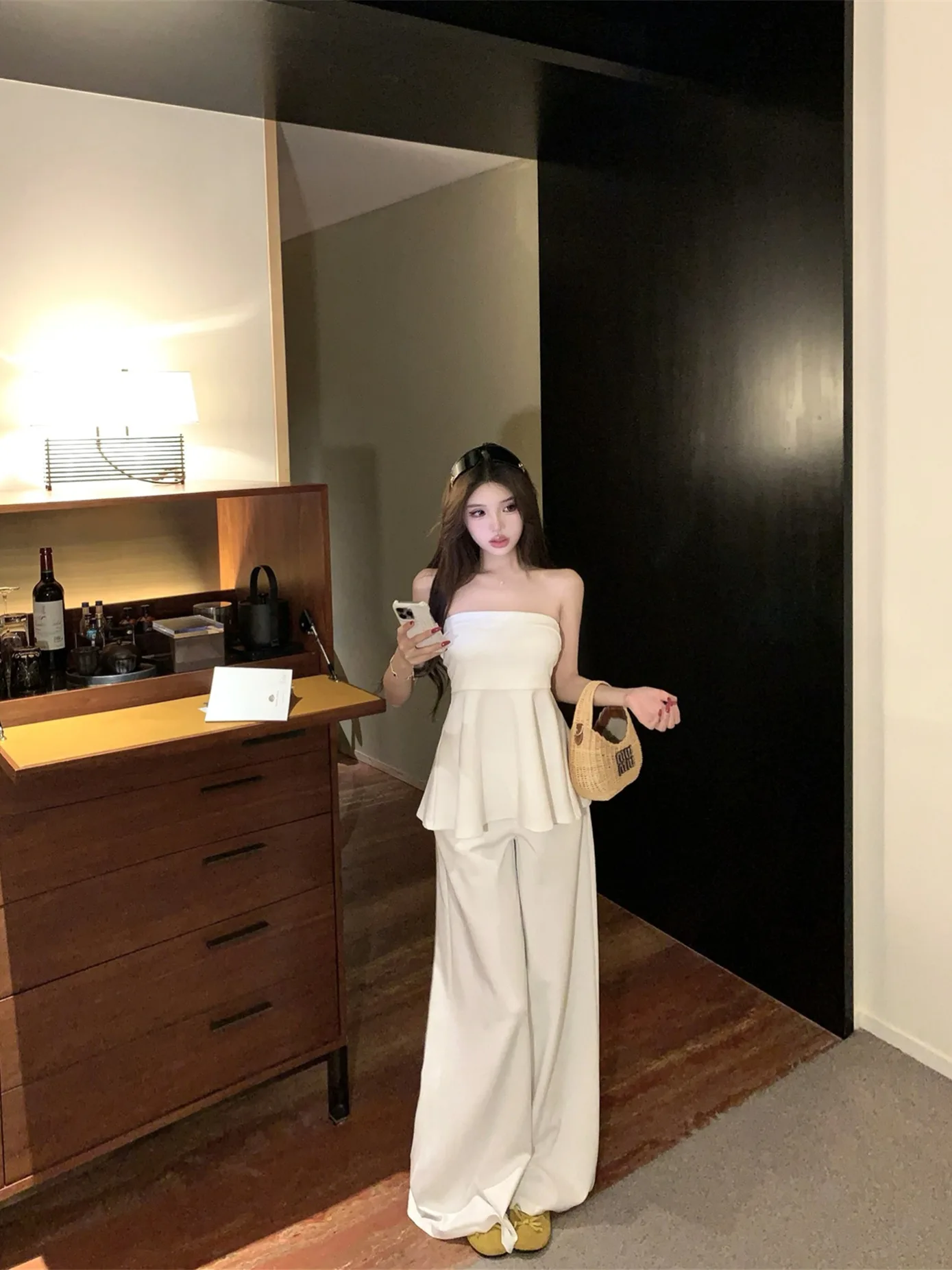 

White Backless Short Crop Top Women's Summer Fashion Set High Waist Straight Leg Floor Length Pants Two Piece Set