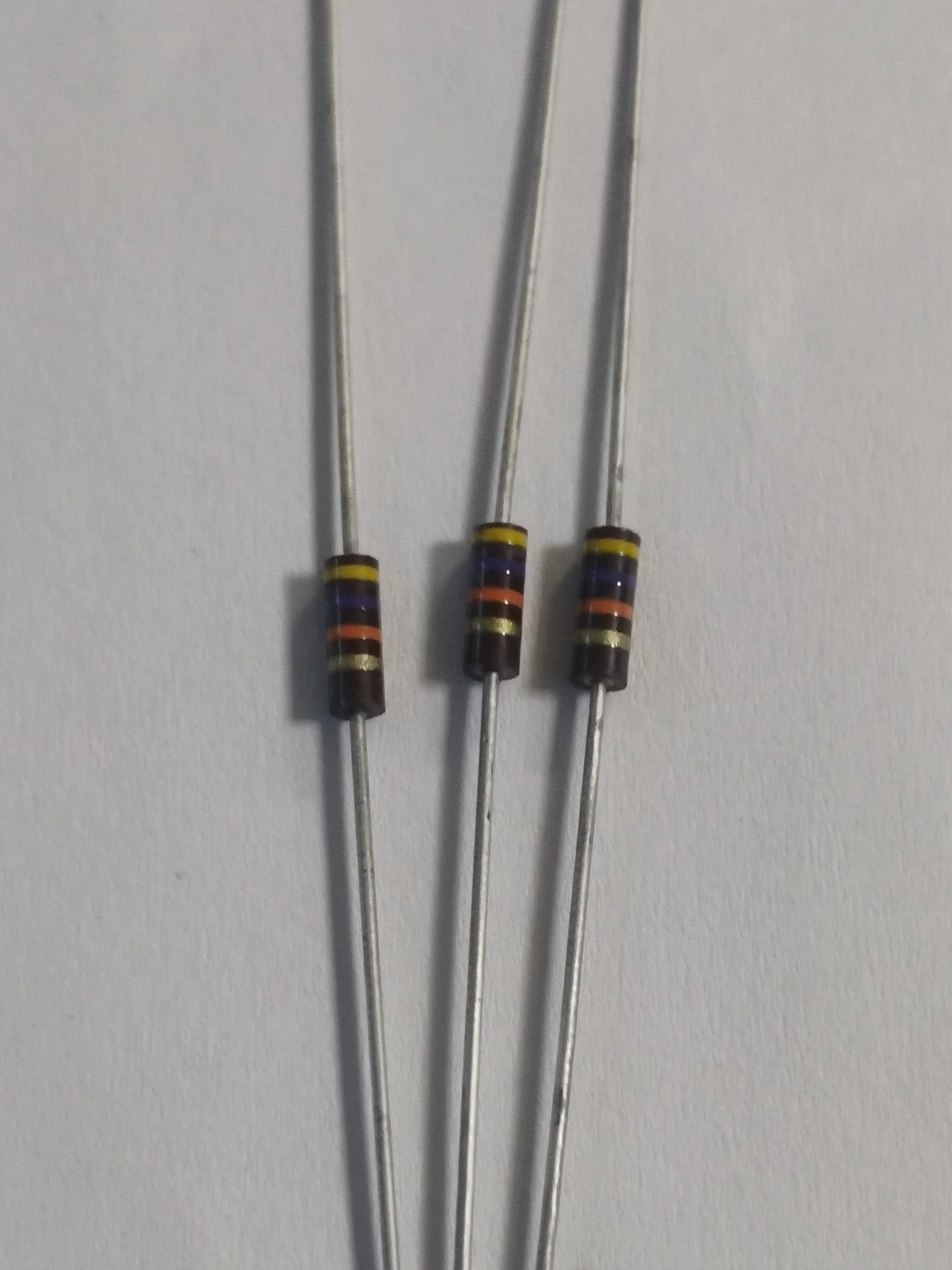 

Carbon core non-inductance resistor 0.25W 47K color ring carbon core resistor 1/4W 47K size: 2X6