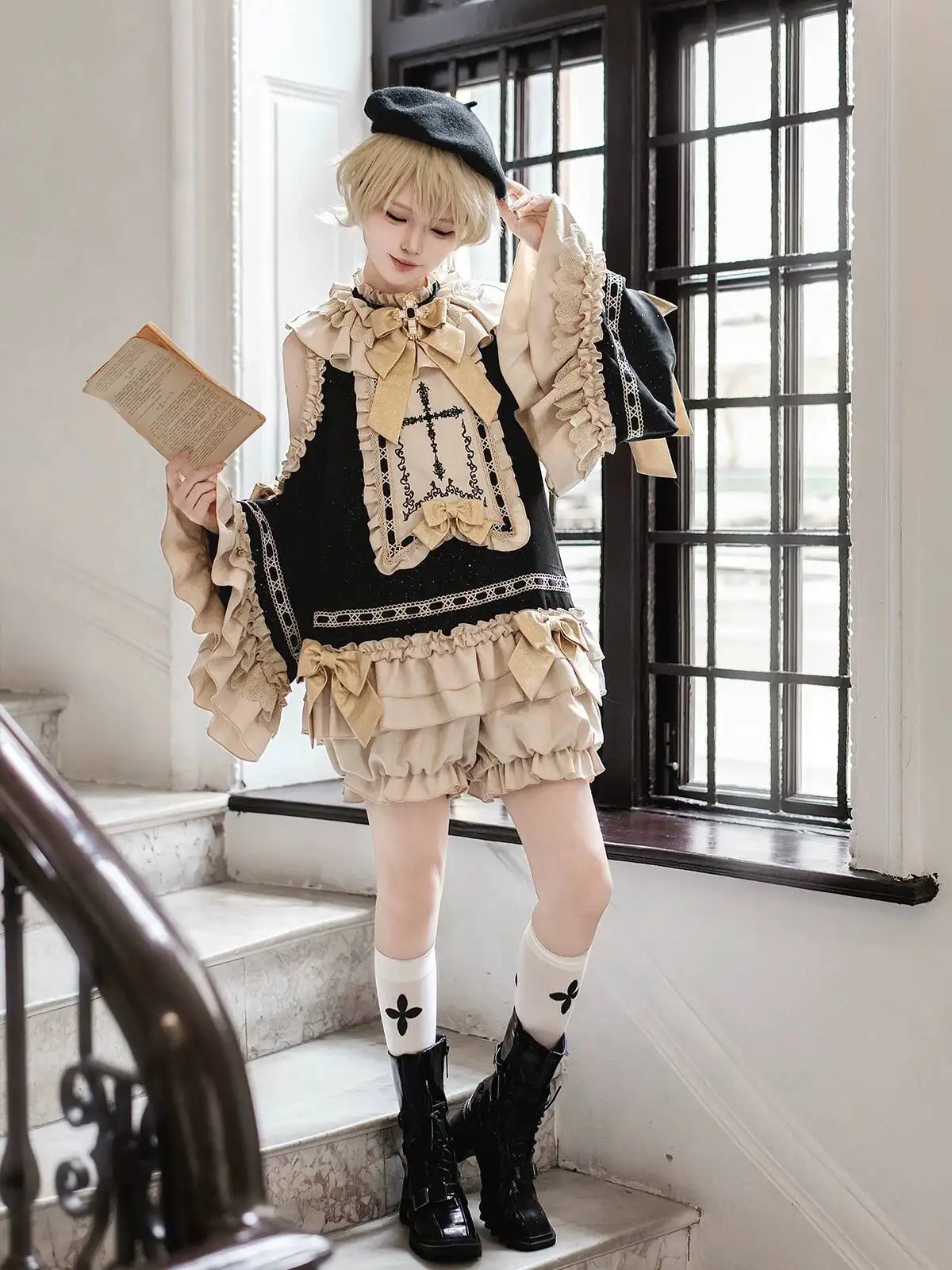 

New The Holy Cross Dark Preppy Style Gothic Lolita Wangzi Costume Fiesta Carnival Halloween Cos Cosplay Women Tops Shorts